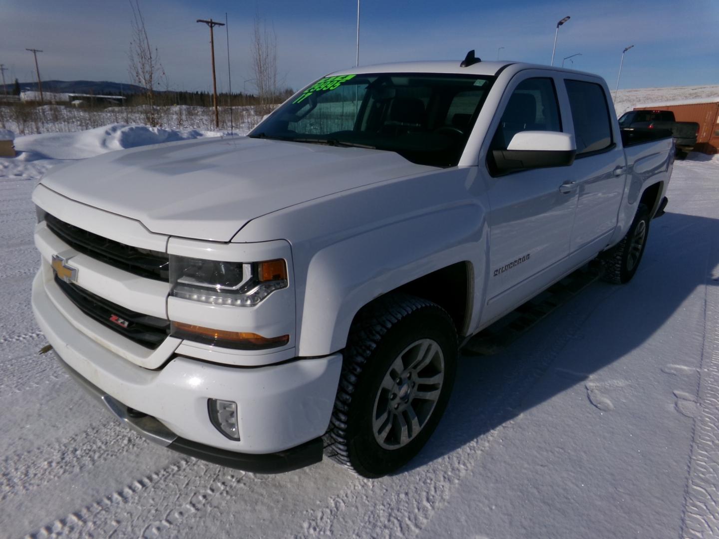 2017 White Chevrolet Silverado 1500 LT Crew Cab 4WD (3GCUKREC5HG) with an 5.3L V8 OHV 16V engine, 6A transmission, located at 2630 Philips Field Rd., Fairbanks, AK, 99709, (907) 458-0593, 64.848068, -147.780609 - Photo#0